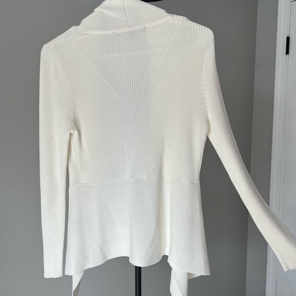 Cardigan - Picture 2 of 5